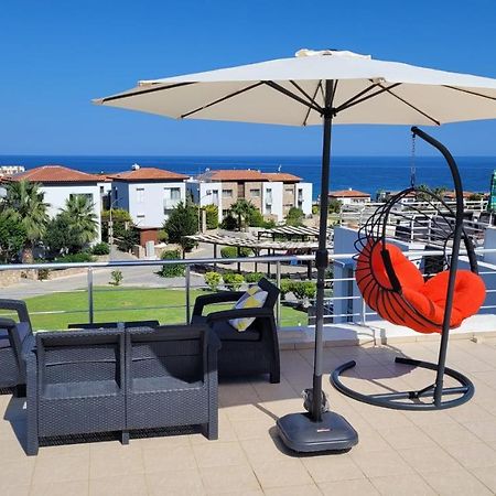 Sea And Mountain View Beachfront Penthouse Yali Zewnętrze zdjęcie